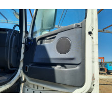 Б/у Карта дверная (обшивка) правая Volvo FH13 Euro 5 (Вольво ФШ13 Евро 5) 20584981