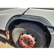 Б/у Накладка на переднє ліве крило Volvo FH13 Euro 5 (Вольво ФШ13 Евро 5) 20529682