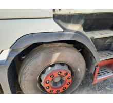 Б/у Накладка на переднє праве крило Volvo FH13 Euro 5 (Вольво ФШ13 Евро 5) 20529684