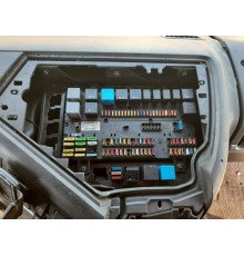 Б/у Блок запобіжників Volvo FH13 Euro 5 (Вольво ФШ13 Евро 5) 20568055