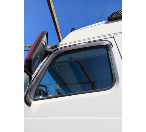 Скло лівих дверей Volvo FH13 Euro 5 – б/у 20768972