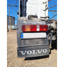 Б/у Крило заднє з ліхтарем та кронштейном ліве Volvo FH13 Euro 5 (Вольво ФШ13 Евро 5) 20392544