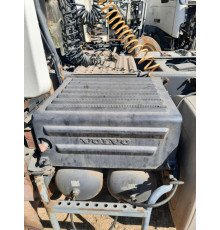 Б/у Кришка ящика АКБ Volvo FH13 Euro 5 (Вольво ФШ13 Евро 5) 20541447