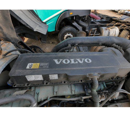 Клапанная крышка Volvo FH13 Euro 5 – б/у 20740683