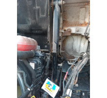 Б/у Цилиндр (шток) подъёма кабины Renault T Truck Range Gama Euro 6 (Рено Т ЕВРО 6) 7422070296, 7422070299