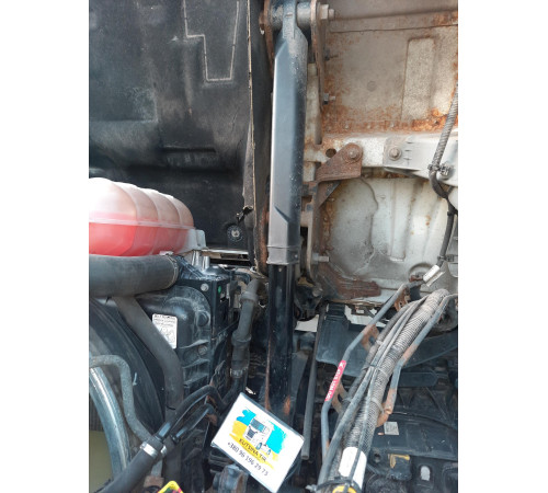 Б/у Циліндр (шток) підйома кабіни Renault T Truck Range Gama Euro 6 (Рено Т ЕВРО 6) 7422070296, 7422070299