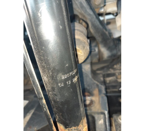 Б/у Циліндр (шток) підйома кабіни Renault T Truck Range Gama Euro 6 (Рено Т ЕВРО 6) 7422070296, 7422070299