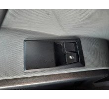 Б/у Кнопка правого стеклоподъёмника Renault T Truck Range Gama Euro 6 (Рено Т ЕВРО 6) 7421647442