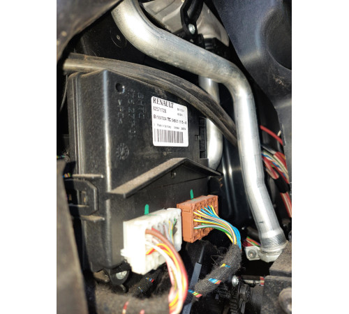 Б/у Блок управління пічки Renault T Truck Range Gama Euro 6 (Рено Т ЕВРО 6) 7482571728, 82571728