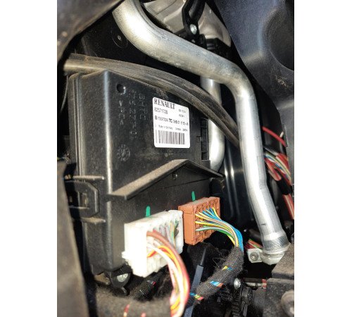 Б/у Блок управления печкой Renault T Truck Range Gama Euro 6 (Рено Т ЕВРО 6) 7482571728, 82571728