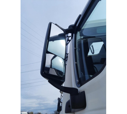 Б/у Дзеркало ліве (водійське) MAN TGX EURO 6 (МАН ТГХ ЕВРО 6) 81637306560, 81637306756