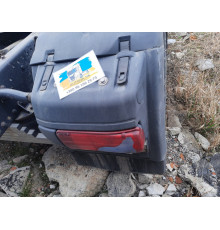 Б/у Крило заднє у зборі з фонарем та кронштейном (ліве) MAN TGX EURO 6 (МАН ТГХ ЕВРО 6) 81664106604