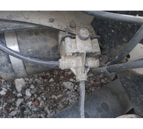 Б/у Клапан прискорювальний MAN TGX EURO 6 (МАН ТГХ ЕВРО 6) 81521166089