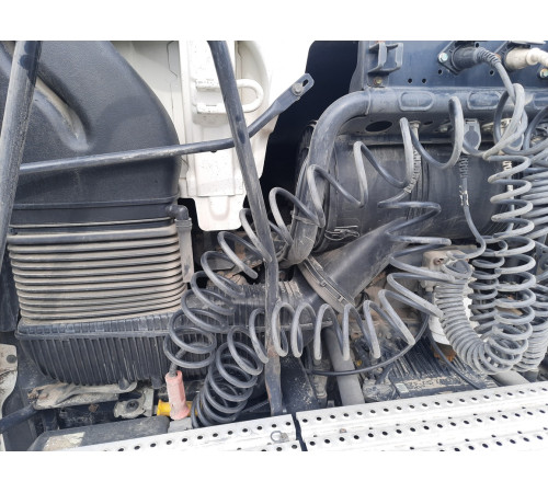 Б/у Забірник повітря (короб, воздухан) MAN TGX EURO 6 (МАН ТГХ ЕВРО 6) 81082010576