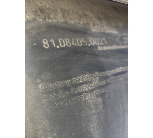 Б/у Корпус повітряного фільтра (бочка + датчик) MAN TGX EURO 6 (МАН ТГХ ЕВРО 6) 81084050021