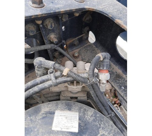Б/у Клапан (кран) чотирьохконтурний MAN TGX EURO 6 (МАН ТГХ ЕВРО 6) 81521516098, 81521516105