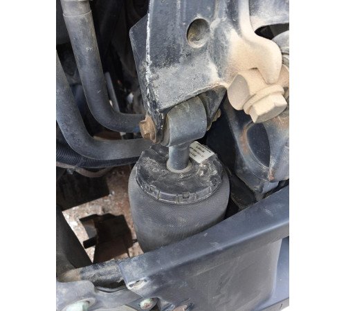 Б/у Передняя подушка кабины MAN TGX EURO 6 (МАН ТГХ ЕВРО 6) 81417226069, 81417226082