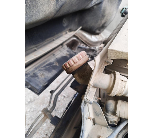 Б/у Маслозаливна горловина MAN TGX EURO 6 (МАН ТГХ ЕВРО 6) 81018105094, 81018106027