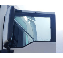 Б/у Скло дверей (ліве, праве) MAN TGX EURO 6 (МАН ТГХ ЕВРО 6) 81626456057, 81626456056