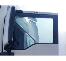 Б/у Стекло двери (левое, правое) MAN TGX EURO 6 (МАН ТГХ ЕВРО 6) 81626456057, 81626456056