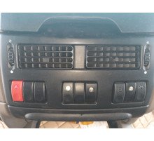 Б/у Кнопки центральной консоли торпедо DAF XF 105 EURO 5 (ДАФ ХФ 105 ЕВРО 5)