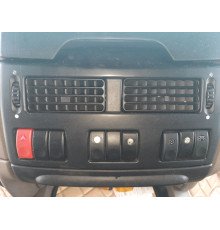 Б/у Кнопки центральної консолі торпедо DAF XF 105 EURO 5 (ДАФ ХФ 105 ЕВРО 5)