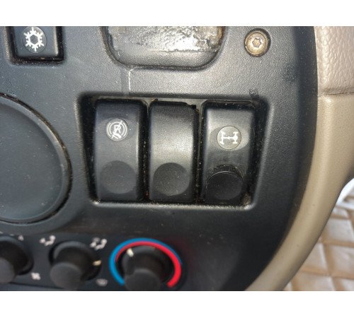 Б/у Кнопки центральной консоли торпедо DAF XF 105 EURO 5 (ДАФ ХФ 105 ЕВРО 5)