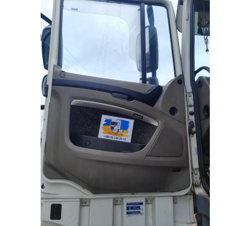 Б/у Обшивка дверей (дверна карта) ліва водійська DAF XF 105 EURO 5 (ДАФ ХФ 105 ЕВРО 5) 1679385