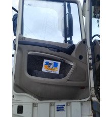 Б/у Обшивка двери (дверная карта) левая водительская DAF XF 105 EURO 5 (ДАФ ХФ 105 ЕВРО 5) 1679385