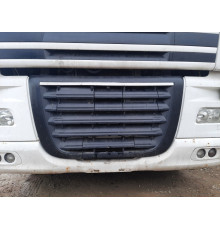 Б/у Решітка (облицювання) радіатора DAF XF 105 EURO 5 (ДАФ ХФ 105 ЕВРО 5) 1635802