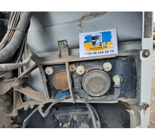 Б/у Кронштейн фары правый (R) павук DAF XF 105 EURO 5 (ДАФ ХФ 105 ЕВРО 5) 1396937