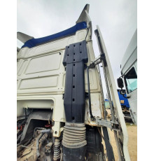 Б/у Повітрозабірник кабіни (боковий дефлектор, воздухан) DAF XF 105 EURO 5 (ДАФ ХФ 105) 1332372