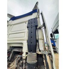 Б/у Воздухозаборник кабины (боковой дефлектор, воздухан) DAF XF 105 EURO 5 (ДАФ ХФ 105) 1332372