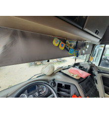 Б/у Механічна сонцезахисна шторка лобового скла DAF XF 105 EURO 5 (ДАФ ХФ 105) 1725981