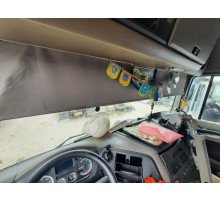 Б/у Механічна сонцезахисна шторка лобового скла DAF XF 105 EURO 5 (ДАФ ХФ 105) 1725981