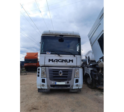 Розборка Renault Magnum DXI13 EEV (РЕНО МАГНУМ ДХІ ЄЄВ) – фура по частинам