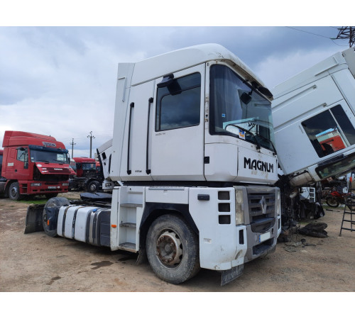 Розборка Renault Magnum DXI13 EEV (РЕНО МАГНУМ ДХІ ЄЄВ) – фура по частинам
