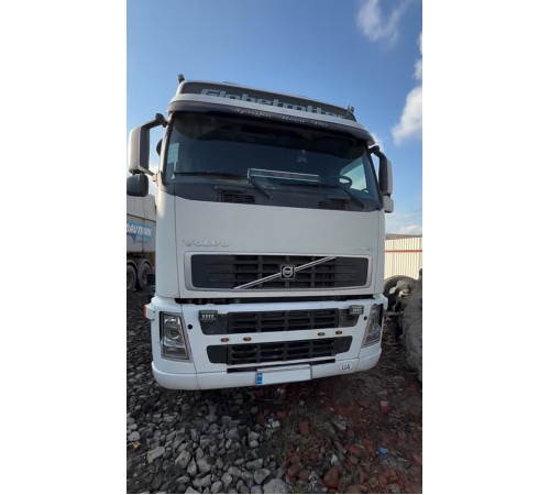 Розборка Volvo FH 12 Euro 3 (Вольво ФШ 12 Євро 3) – вантажна розбірка шрот