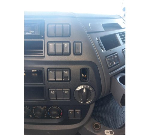 Б/у Кнопки торпеды (центральной консоли) DAF XF 106 Euro 6 (Даф хф 106 Евро 6)