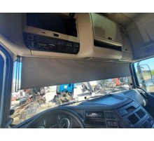 Б/у Шторка лобового стекла (солнцезащитная) DAF XF 106 Euro 6 (Даф хф 106 Евро 6) 1360646