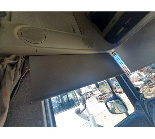 Б/у Шторки дверные (левая / правая) DAF XF 106 Euro 6 (Даф хф 106 Евро 6)