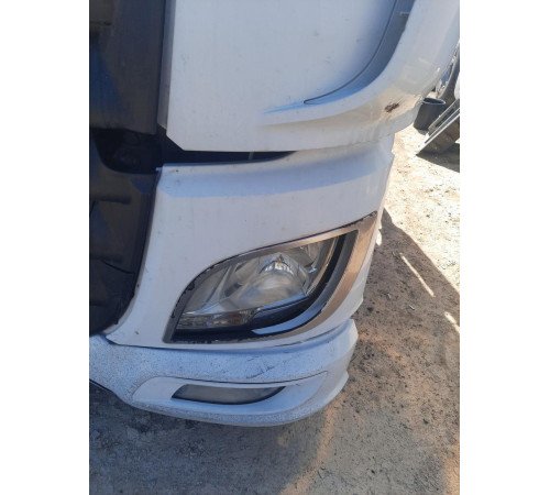 Б/у Левый окуляр (облицовка фары) DAF XF 106 Euro 6 (Даф хф 106 Евро 6) 1861949