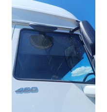 Б/у Бокове скло дверей DAF XF 106 Euro 6 (Даф хф 106 Евро 6) 1950776