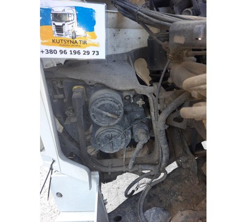 Б/у Левый кронштейн основной фары DAF XF 106 Euro 6 (Даф хф 106 Евро 6) 1798448