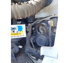 Б/у Правый кронштейн основной фары DAF XF 106 Euro 6 (Даф хф 106 Евро 6) 1798449